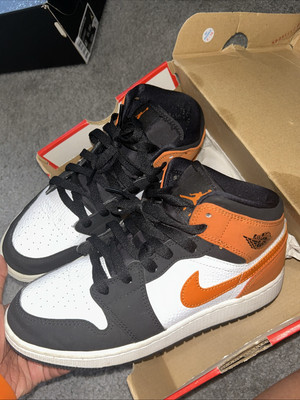 Jordan 1’s Mid -image