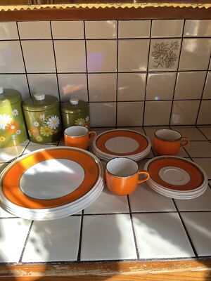 Vintage Mid Century Mikasa Premiere JUST COLORS Plates Set Orange Service For 3-image