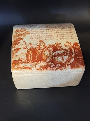 Williamsburg Christmas Creative Co-op Remembered Collection Ceramic Box Cracked-image