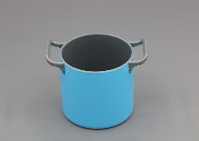 American Girl Joss cooking stock blue pot to cook soups stews for 18'' doll-image