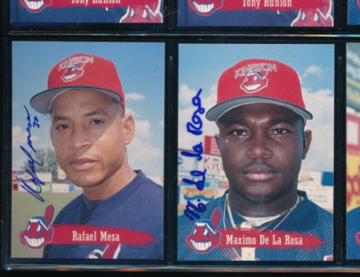 Lot (2) 1995 Multi-Ad #19 Mesa 9 De La Rosa Indians Signed Autograph (CU2)-image