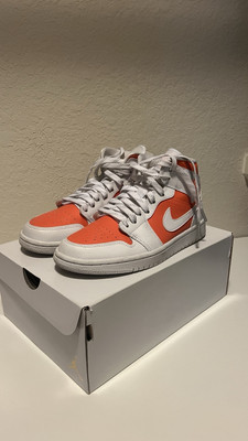Size 7 - Air Jordan 1 SE Mid Bright Citrus W-image