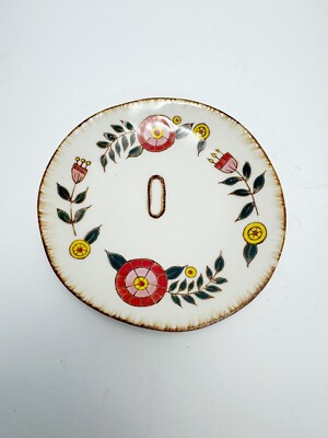Creative Co-Op Handpainted Monogramed Plate Letter O 5.5