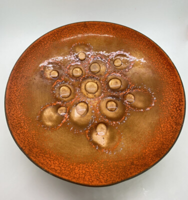 MID-CENTURY ENAMEL ROUND ORANGE AND YELLOW PLATE/VINTAGE ENAMEL FOOTED BOWL-image