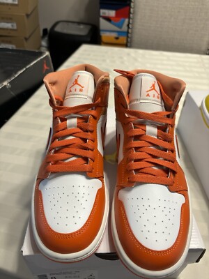 Air Jordan 1 Mid 
