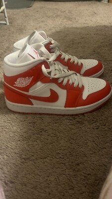Woman’s Jordan 1 Mid ‘Habanero Red’-image