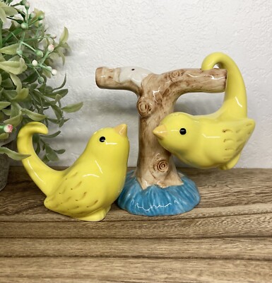 Creative Co-op Birds on a Branch Salt and Pepper Shakers-image