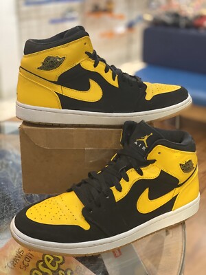 Air Jordan 1 Mid New Love Black Varsity Maize 554724-035 Size 12-image