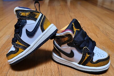 New Nike Air Jordan 1 Mid SE Orange Wear Away (TD). Size: 2C. Box Is Missing Lid-image