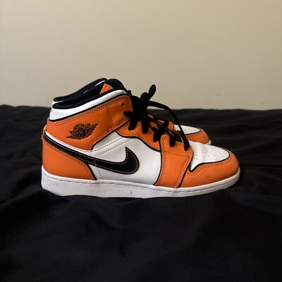 Air Jordan 1 SE Mid Turf Orange-image