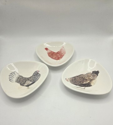 Creative CO-OP Triangle Chicken  Plates  Bye Zoe Ingram Designs-image