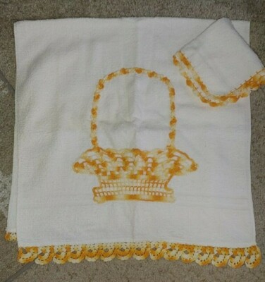 Vintage Cannon Mid Century Reticulated Applique Terry Hand Towel and Wash Cloth-image