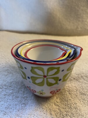Creative Co -op Menphis TN  Measuring Cups 1/4, 1/2, 1, 1 1/2 Cup. 4cups Ceramic-image