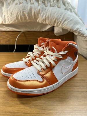 Jordan 1 Mid Electro Orange-image