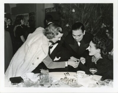 Joan Crawford Margaret Sullivan Billie Seymour Vintage 1940's Original 4x5 Photo-image