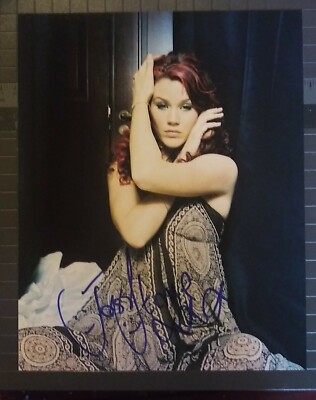 Joss Stone signed 8x10-image