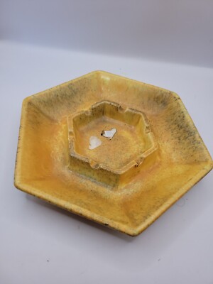 Vintage Mid Century Haeger 1066 USA Ashtray-image