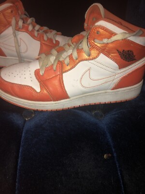 Size 6.5 - Jordan 1 Mid SE Electro Orange 2021-image