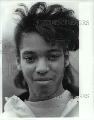 Press Photo Mya Sullivan, Cleveland Heights High track player - cvb49179-image