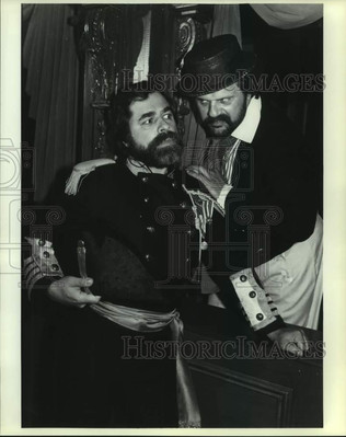 1982 Press Photo Ralph Katz, Steve Caporiccio; Gilbert & Sullivan Society scene-image