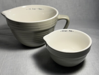 Creative co-op Batter Bowl  Stoneware Mearsuring Cups -image