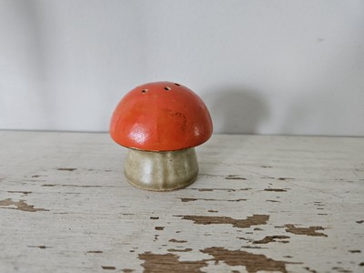 Vintage Mid Century Ceramic Mushroom Salt “Or” Pepper Shaker Orange -image
