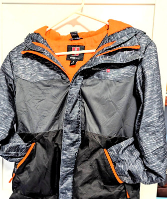 Swiss Tech Boy’s Coat Black/Neon Orange Size Medium, zip close & extra closure!-image