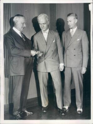 1933 Press Photo Former New York Governor Alfred E Smith, John Sullivan-image