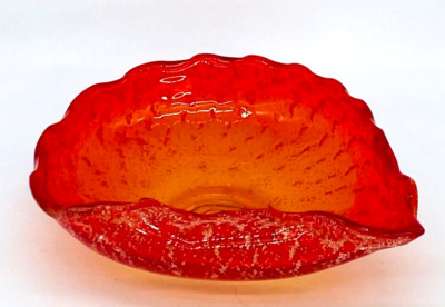 Lefton Art Glass Shell Bowl Orange Red Amberina with Metalic Gold Foil Flecks-image