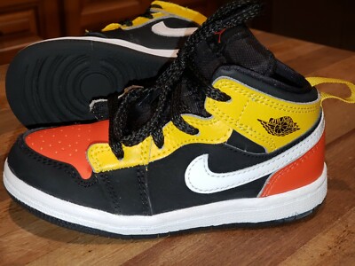 Nike air jordan 1 mid se black team orange sneakers /childrens size 8c Toddler.-image