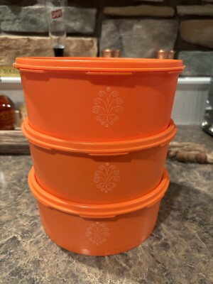 3 Tupperware Servalier Bowls 1204-7 Orange With Starburst Lids 8” Wide 3.25 Tall-image
