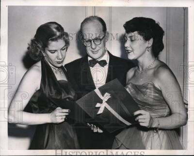 1951 Press Photo NYC Phyllis Battelle, Joan O'Sullivan, Ward Greene-image
