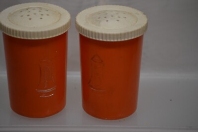 MID CENTURY MODERN ORANGE SALT & PEPPER SHAKERS 4