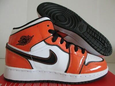 NIKE AIR JORDAN 1 MID SE (GS) TURF ORANGE-BLACK SZ 4Y-WOMENS SZ 5.5 [BQ6931-802]-image