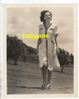 MAUREEN O'SULLIVAN ORIGINAL 8X10 PHOTO 1930's FASHION PUBLICITY MGM OUTDOORS-image