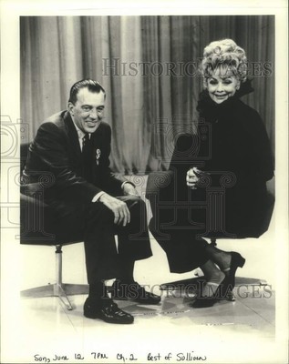 1983 Press Photo Ed Sullivan chats with Lucille Ball in The Best of Sullivan-image