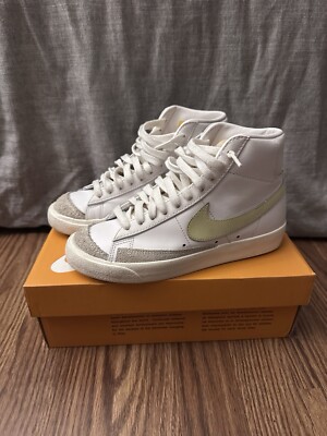 Size 6 - Nike Blazer '77 Mid Barely Volt W-image