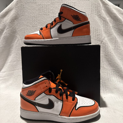 Big Kid's Jordan 1 Mid SE Turf Orange/Black-White (BQ6931 802) - 5-image