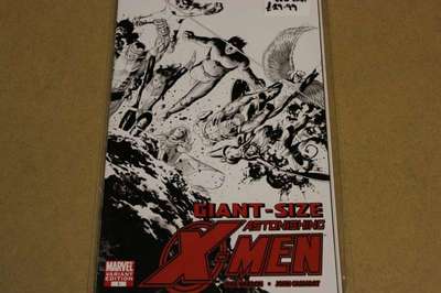Giant-Size Astonishing X-Men #1 n/m 1:100 John Cassaday B&W Variant Joss Whedon-image