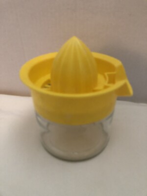 VINTAGE Yellow Mid Century GEMCO LEMON LIME ORANGE CITRUS HAND PRESS JUICER  -image
