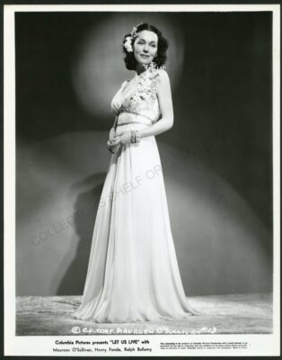 MAUREEN O'SULLIVAN in AMAZING GOWN 