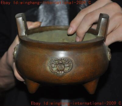 China Buddhism temple bronze animal bat joss Incense burner Censer statue-image
