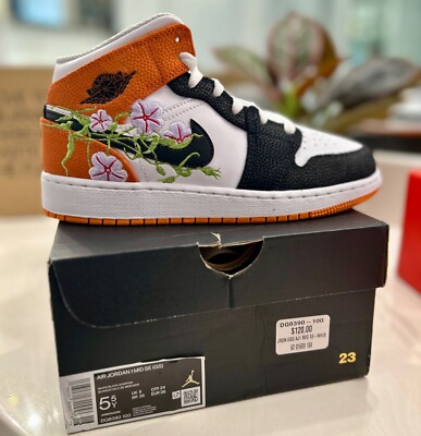 jordan 1 mid se basketball blossom GS- Size: 5.5y -image
