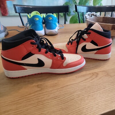 Air Jordan 1 Mid SE Team Orange 2018 - Size 12 PreOwned - Men Shoes Look Awesome-image