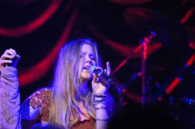 Joss STONE, Joss Stone - 4th February 2004 - live at The Scala Old Photo 5-image