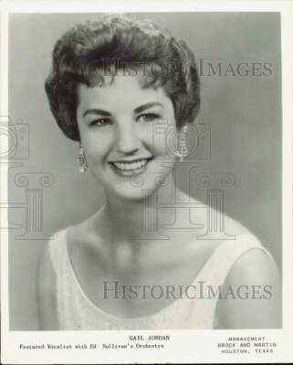 1959 Press Photo Gail Jordan, Featured Vocalist with Ed Sullivan's Orchestra-image