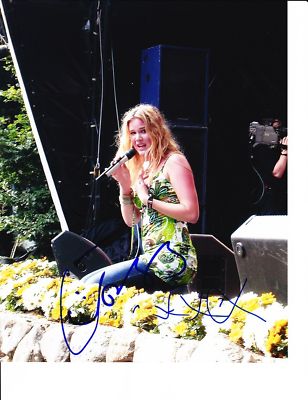 JOSS STONE SIGNED SITTING DOWN CONCERT 8X10-image