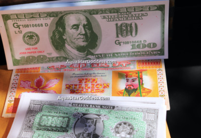 300 pcs. Assorted Chinese Heaven Hell Notes Ancestor Money Bank Notes Joss Paper-image