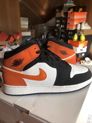 Air Jordan 1 Mid Shattered Backboard 2019 Size 7 554725 058-image