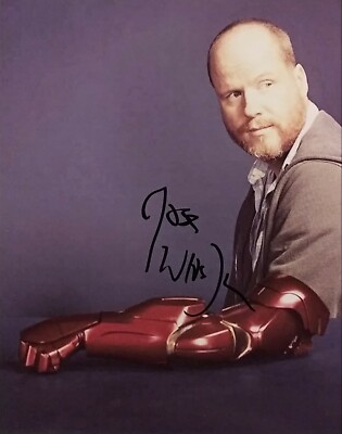 Joss Whedon signed 8x10-image